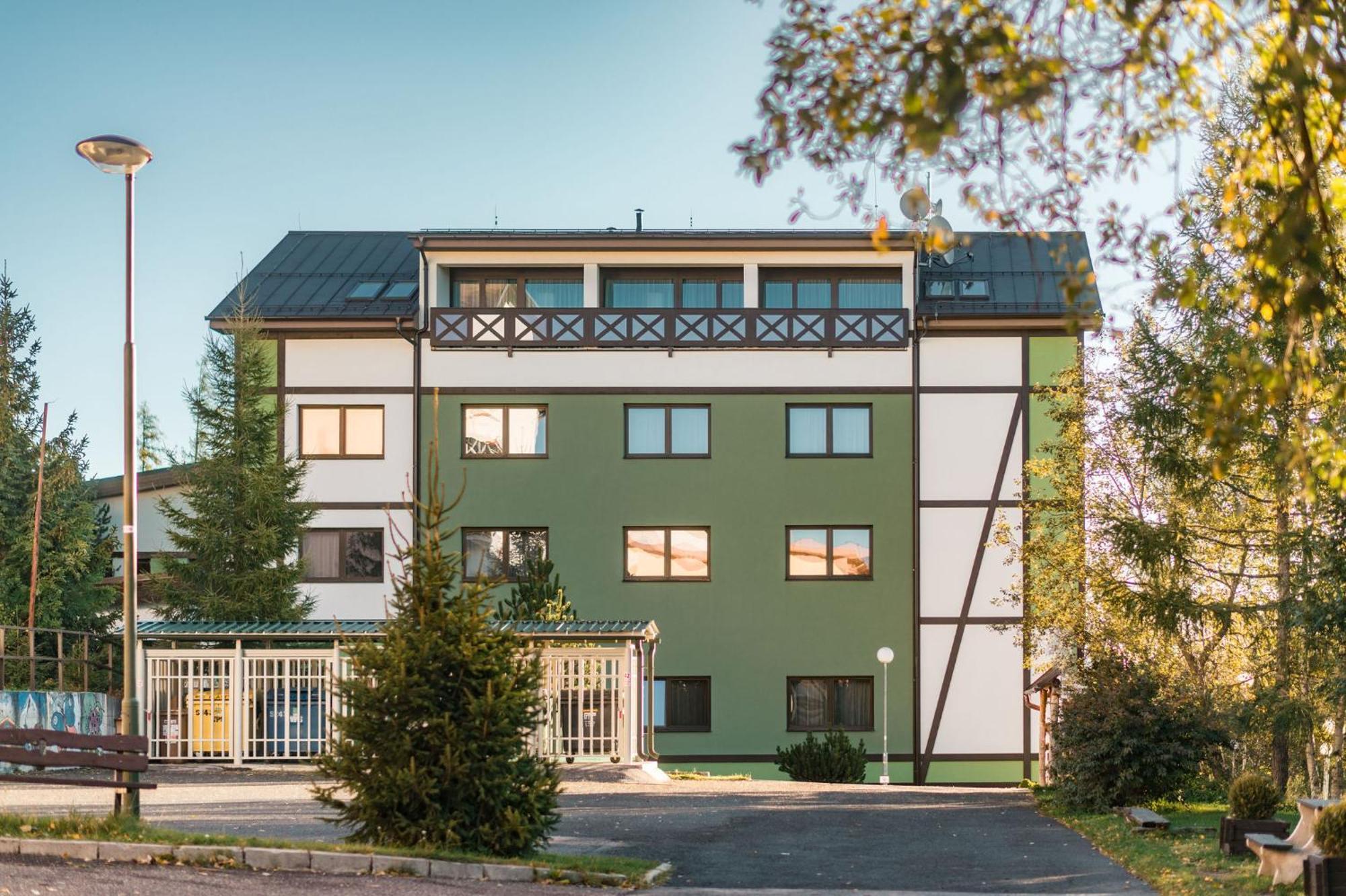 Apartmanovy Dom Familia Smokovec Vysoke Tatry Ngoại thất bức ảnh