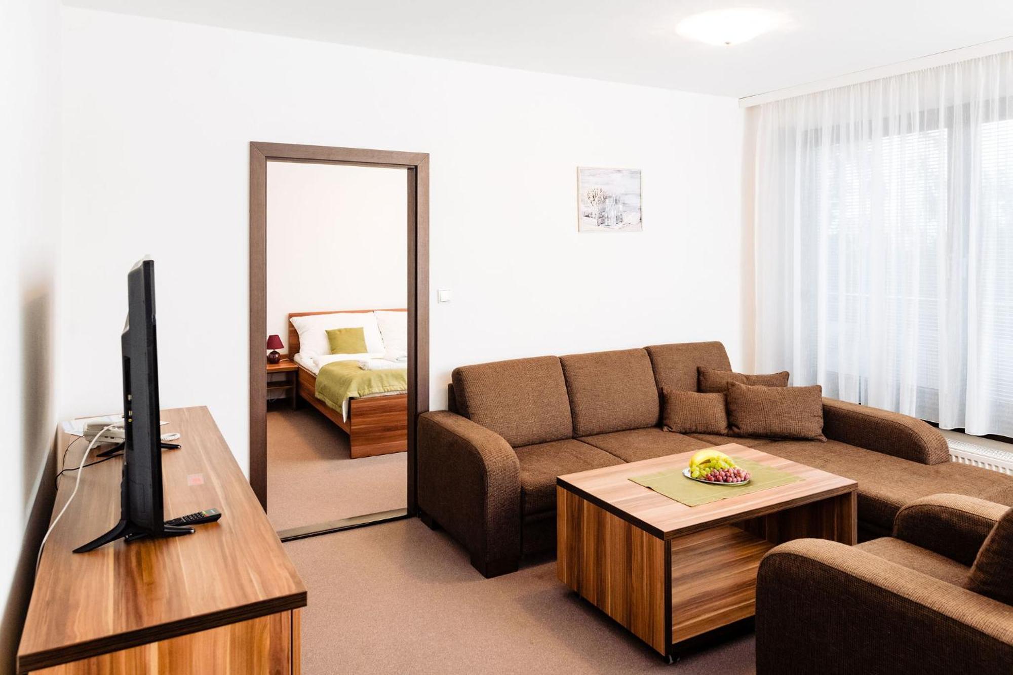 Apartmanovy Dom Familia Smokovec Vysoke Tatry Ngoại thất bức ảnh